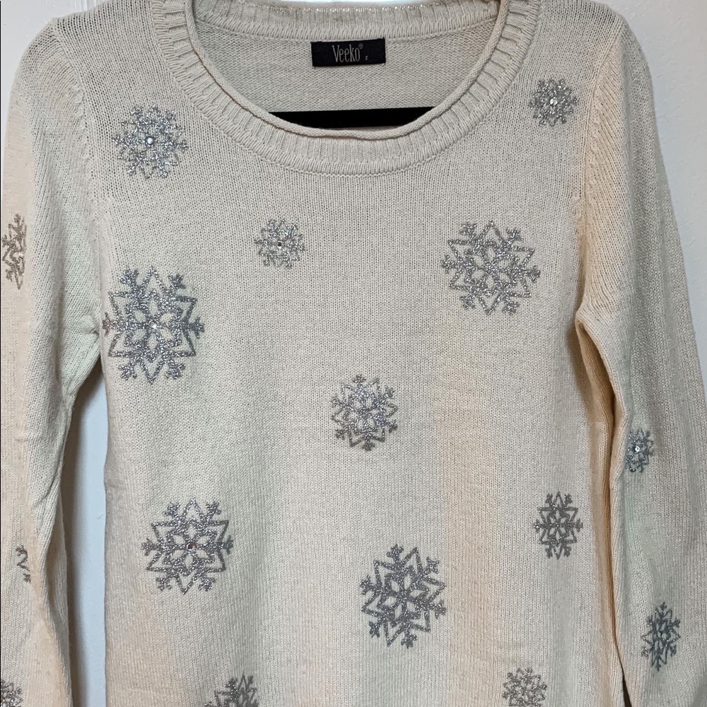 Vintage cream snowflake sweater